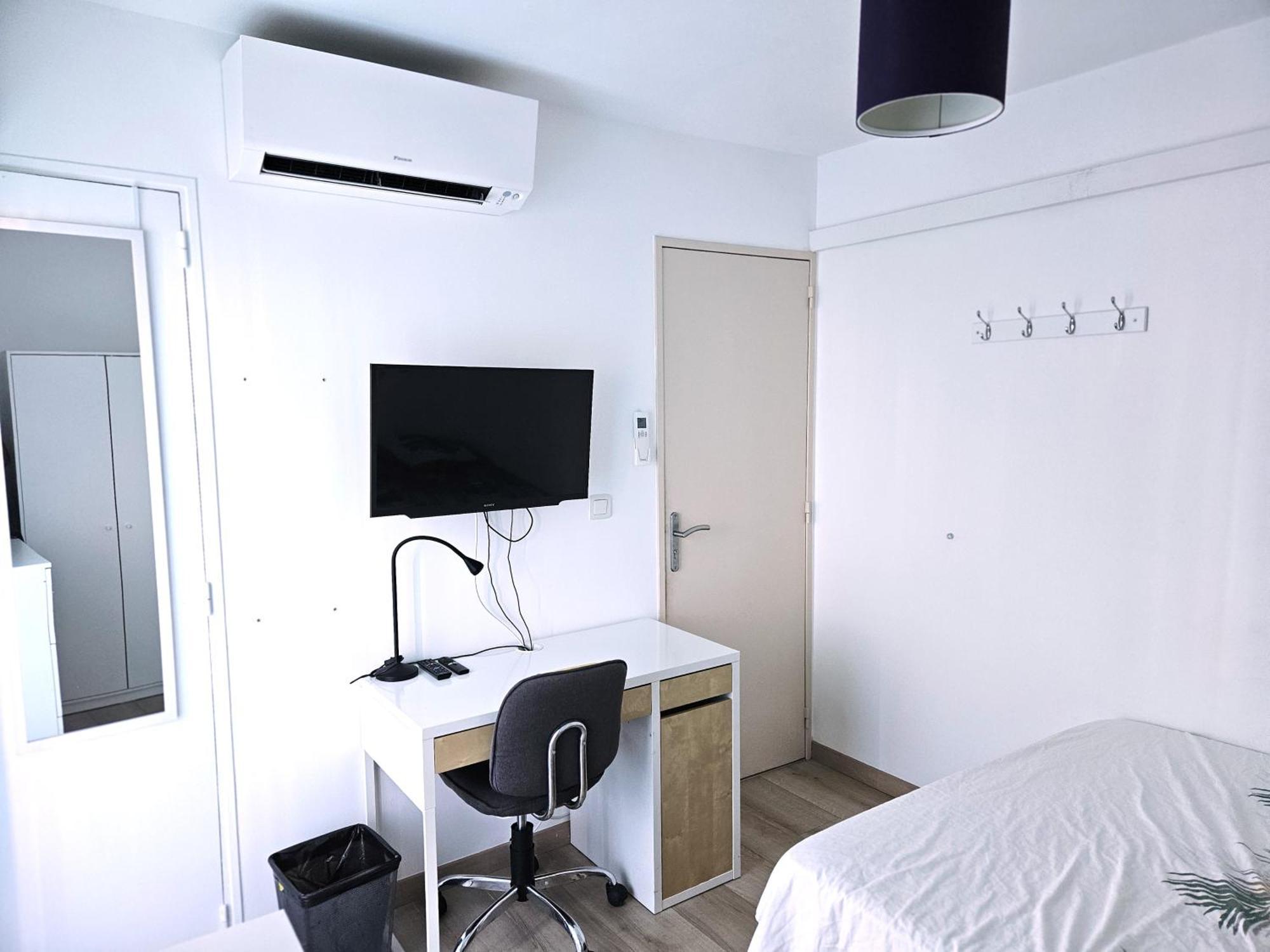 Chambre En Colocation Fille, Proche Mer, Climatisation Τουλόν Εξωτερικό φωτογραφία